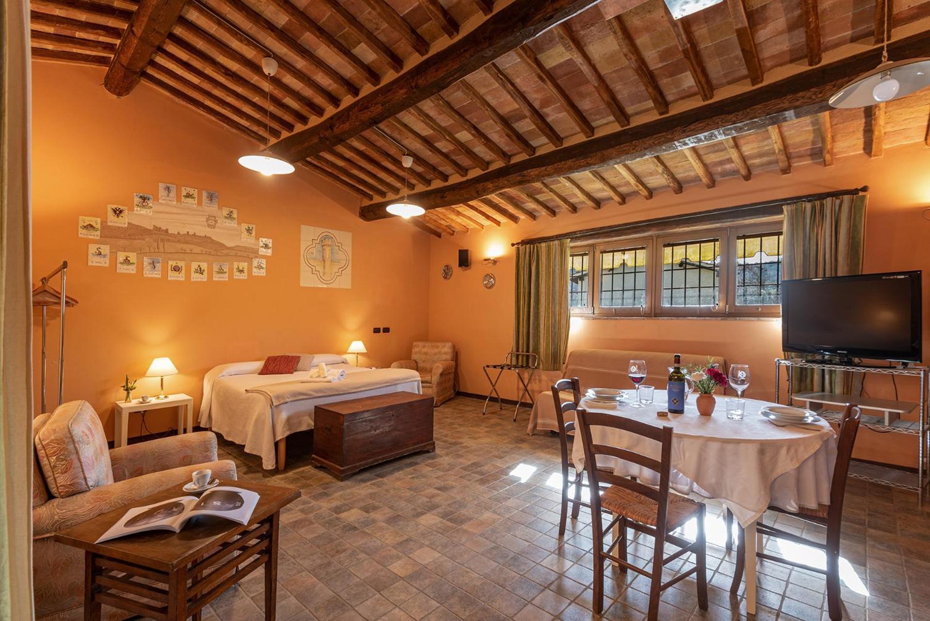 Croce Di Mezzo Villa Montalcino Exterior photo