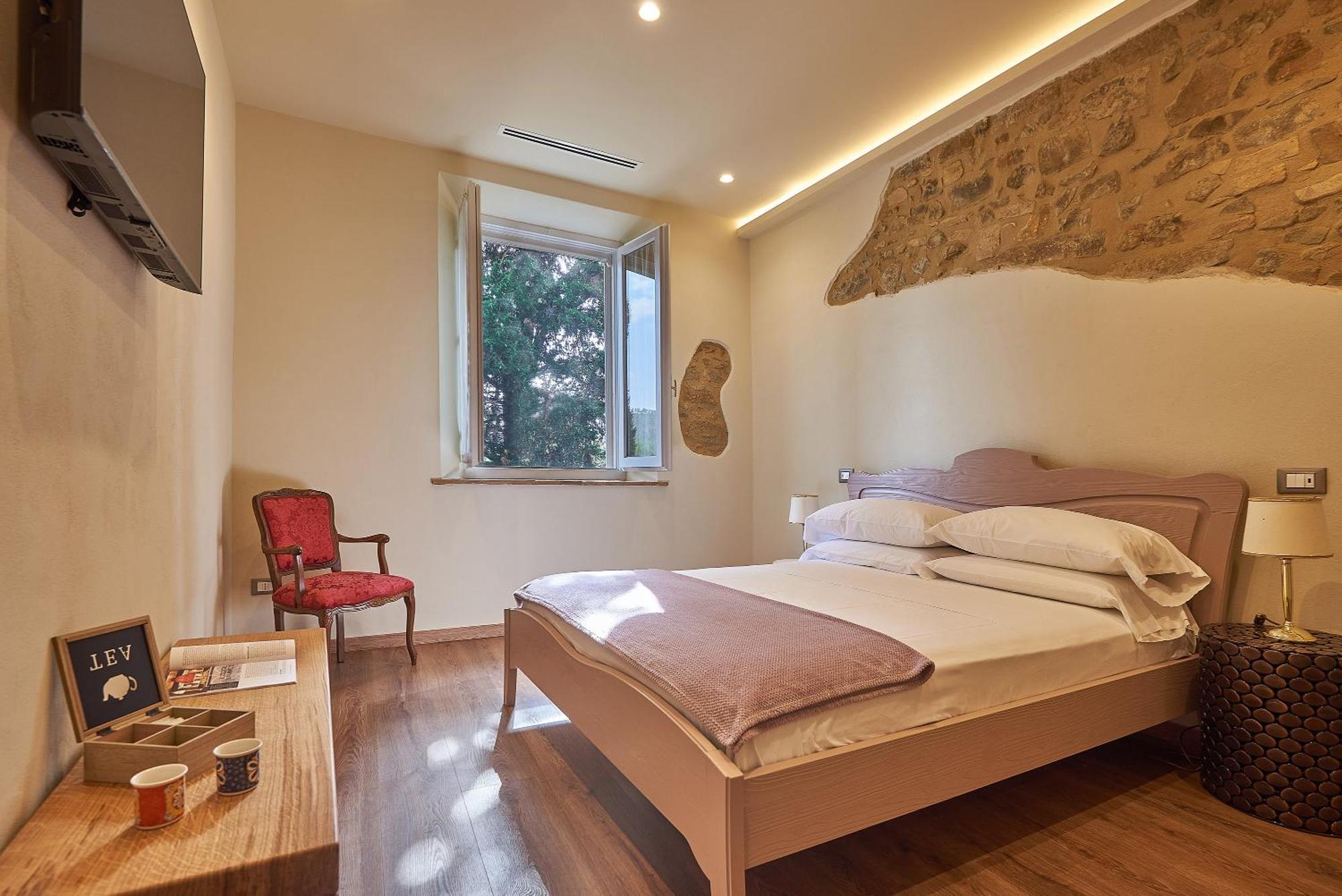 Croce Di Mezzo Villa Montalcino Exterior photo