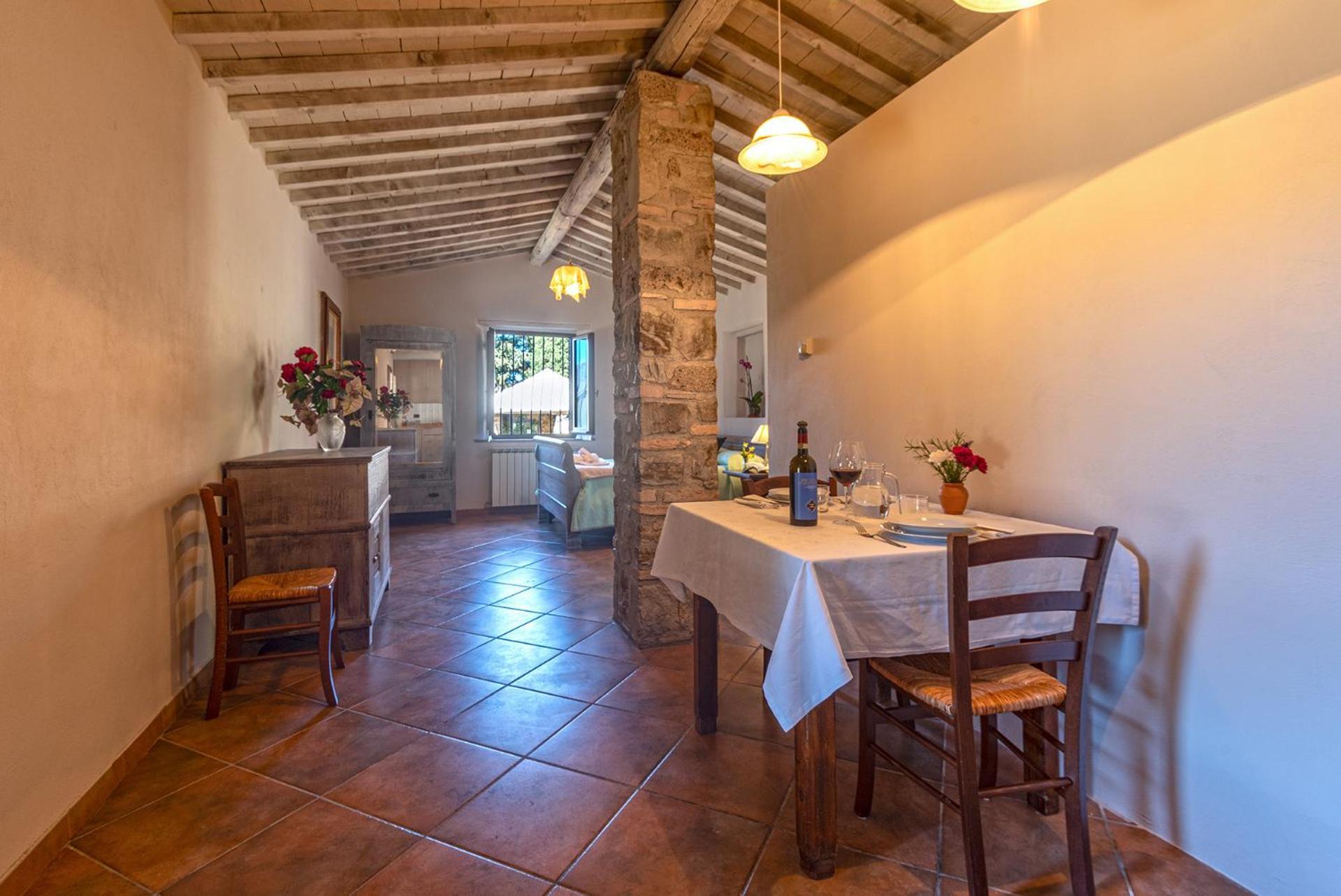 Croce Di Mezzo Villa Montalcino Exterior photo